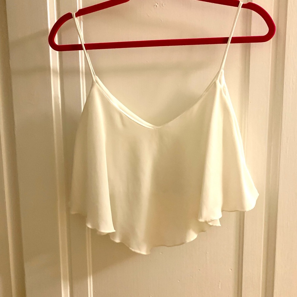 Boutique flowy white crop top